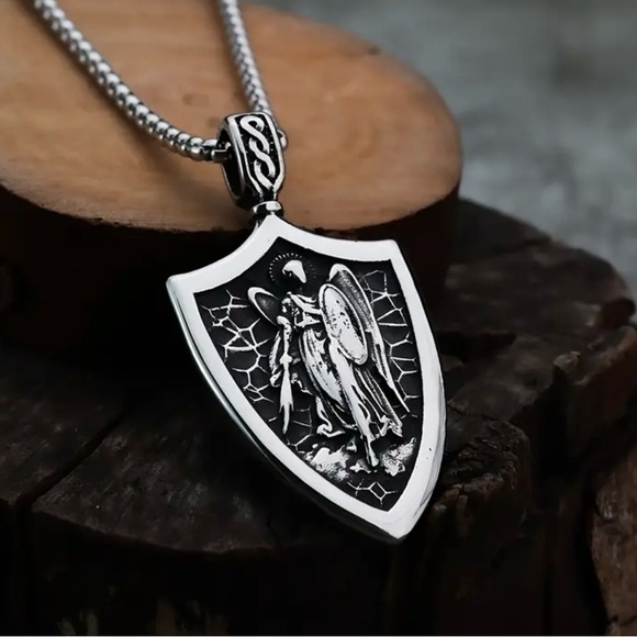 Archangel Michael Shield Saint Religious Holy Catholic Protection Medal Necklace - Picture 4 of 14